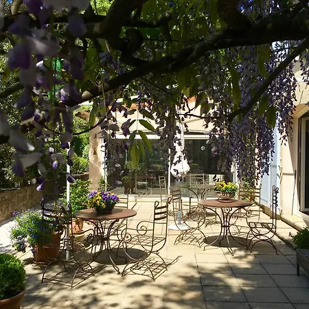 Le Marijas Bed & Breakfast